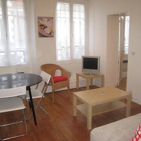 Apartment Montmartre Saint-Ouen (Seine-Saint-Denis)